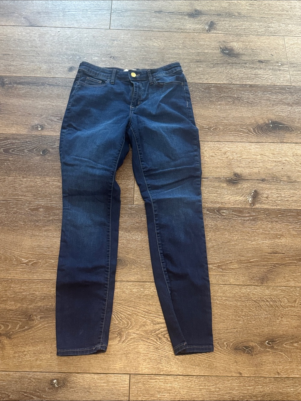Universal thread mid rise skinny jeans 4/27R